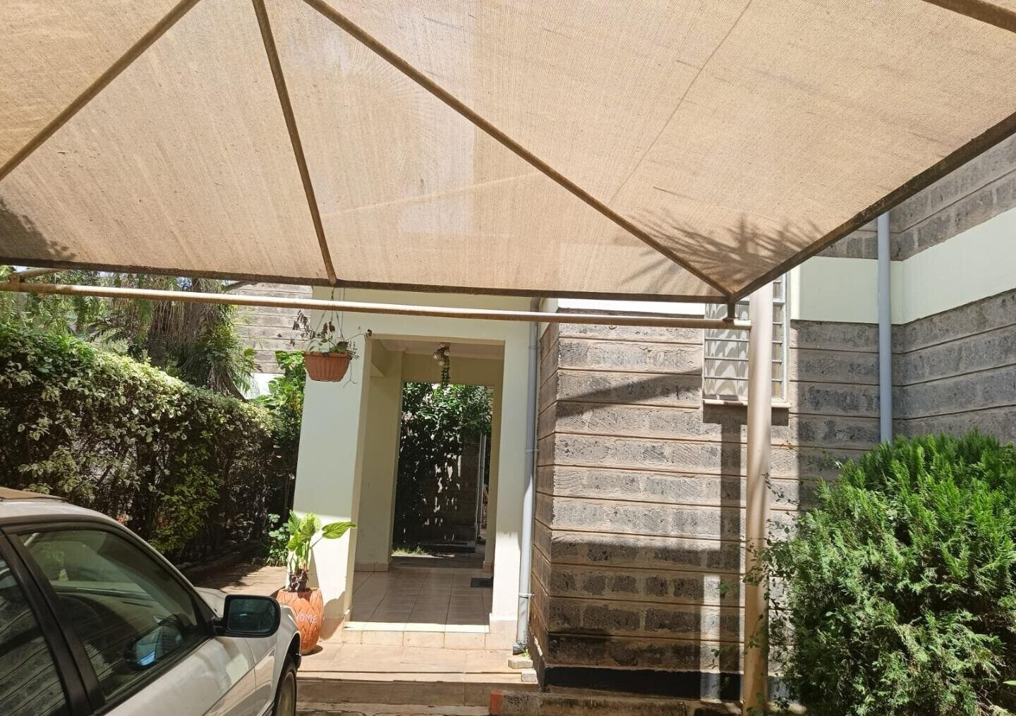 4BR Home with Ample Parking at KSh 70K