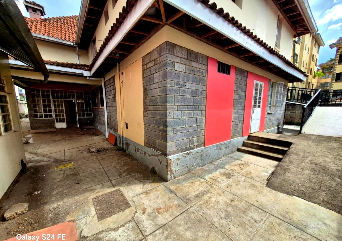 9BR Commercial House in Kilimani