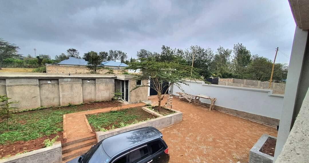 5BR Villa with Rooftop Terrace & Jacuzzi on 1/4 Acre - Rimpa