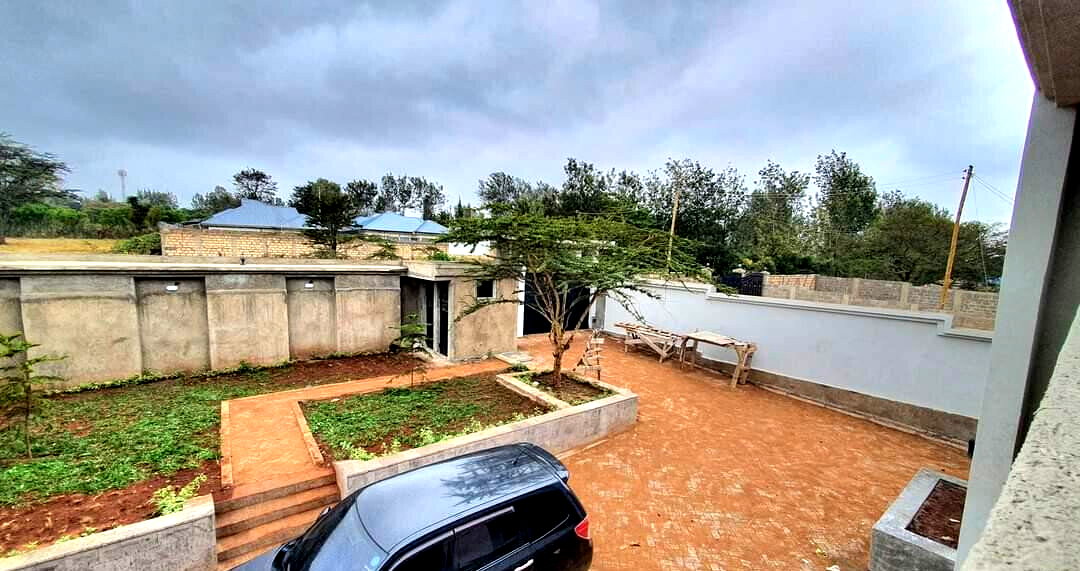 5BR Villa with Rooftop Terrace & Jacuzzi on 1/4 Acre - Rimpa