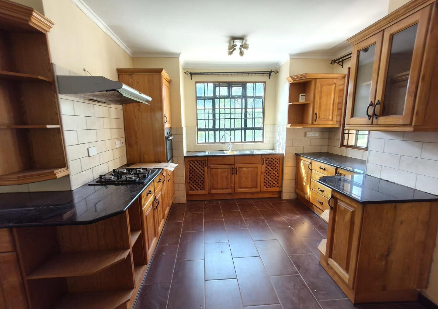 50x100 Plot 4BR Haven at KSh 400K