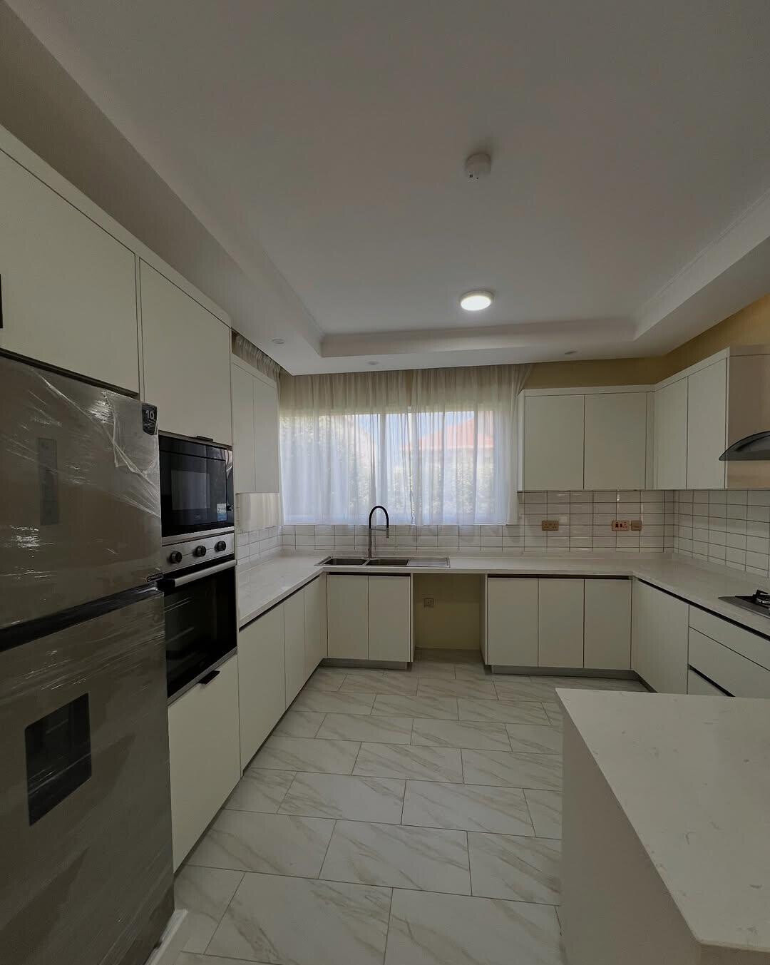 4BR All-Ensuite Townhouse with Private Garden & Pool - Runda