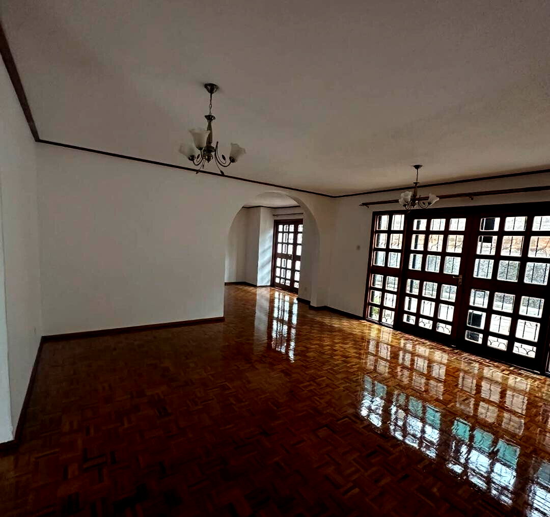 3BR Maisonette with DSQ & Private Gate - Kileleshwa