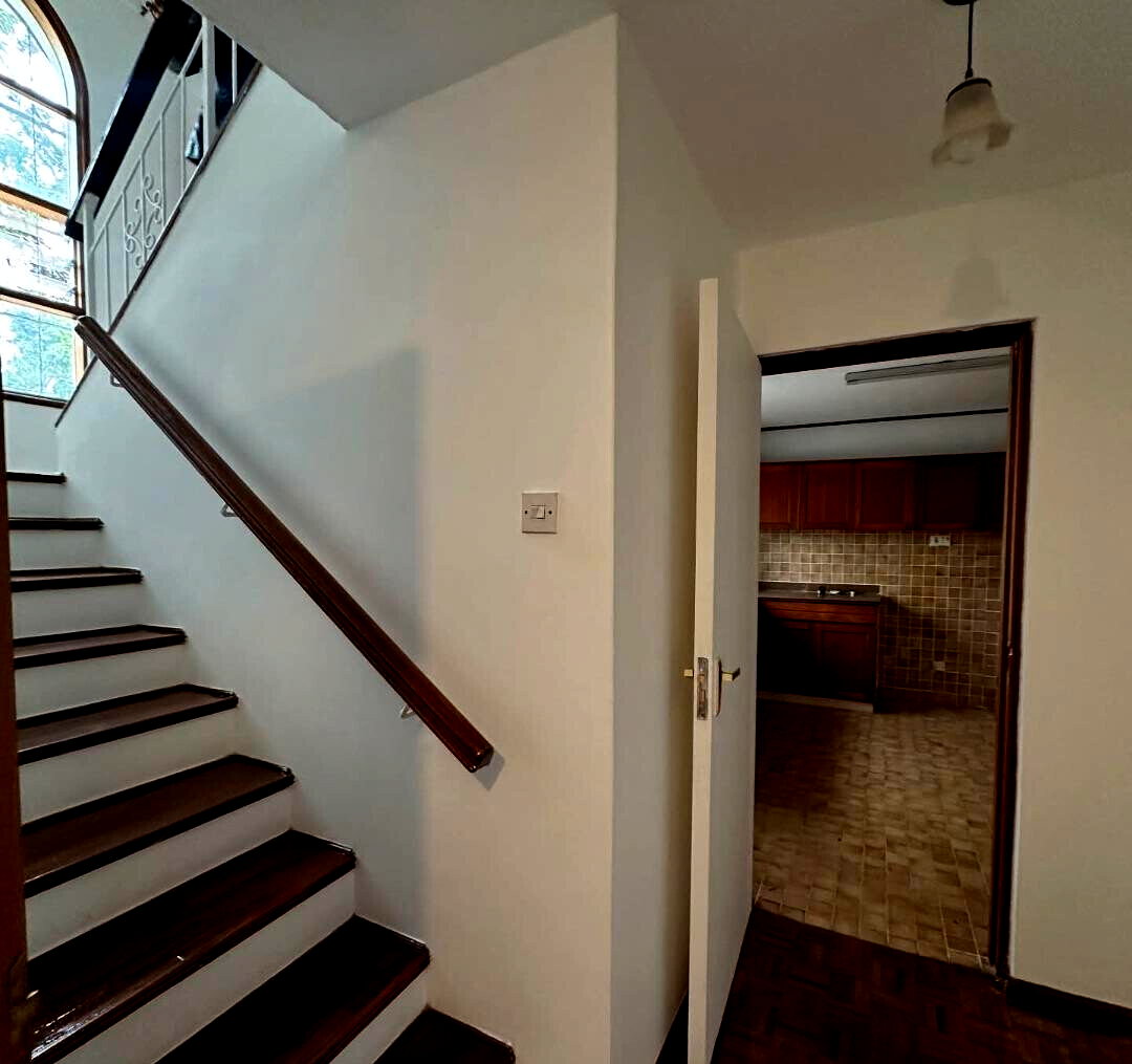 3BR Maisonette with DSQ & Private Gate - Kileleshwa