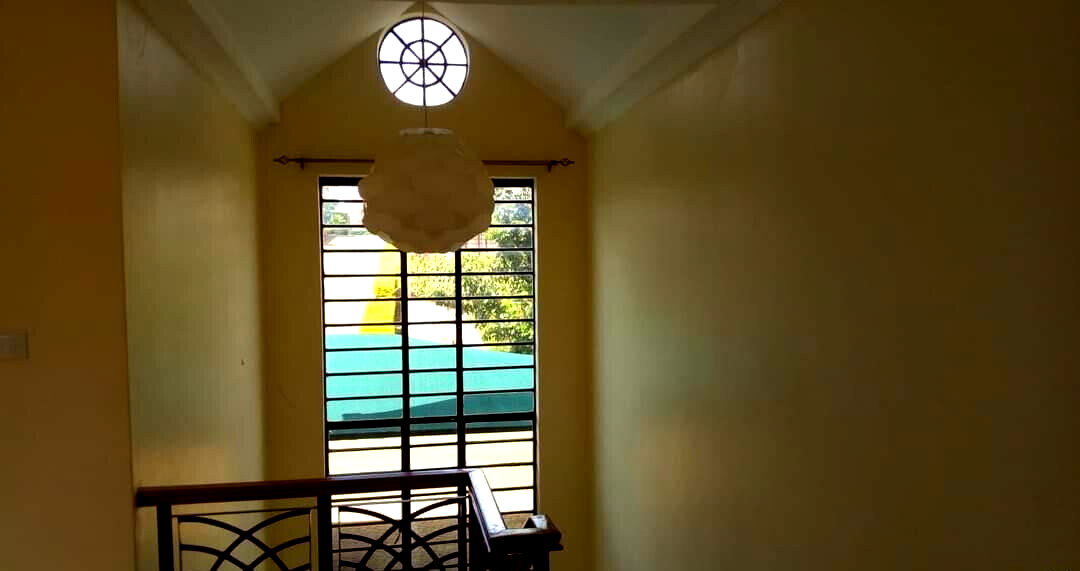 4BR All-Ensuite Townhouse with Pool, Gym & DSQ - Runda
