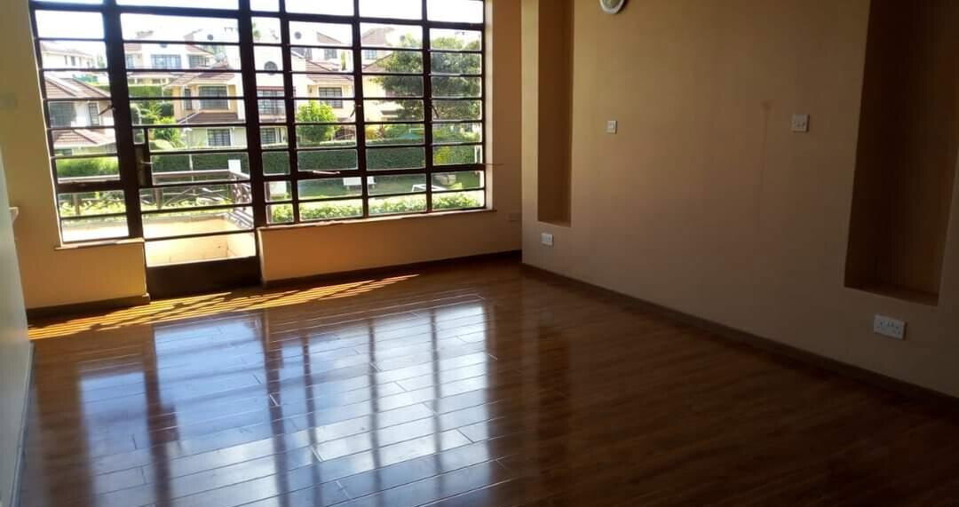 4BR All-Ensuite Townhouse with Pool, Gym & DSQ - Runda