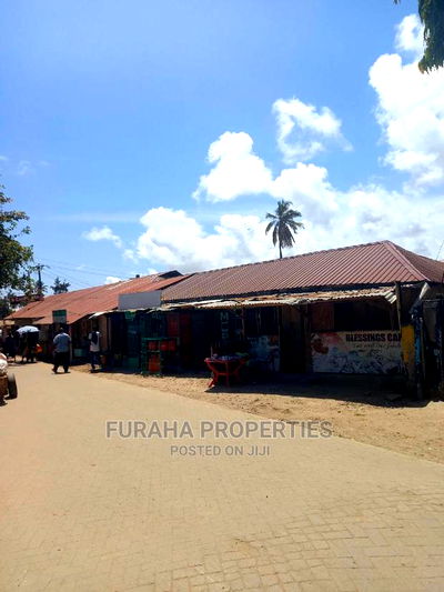 For Sale 22 Stalls Building Bombolulu. - Image 3