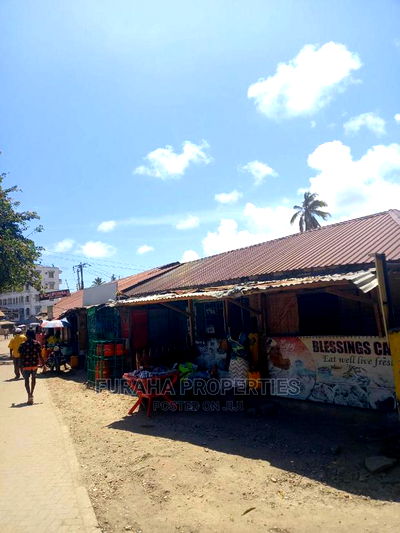 For Sale 22 Stalls Building Bombolulu. - Image 2