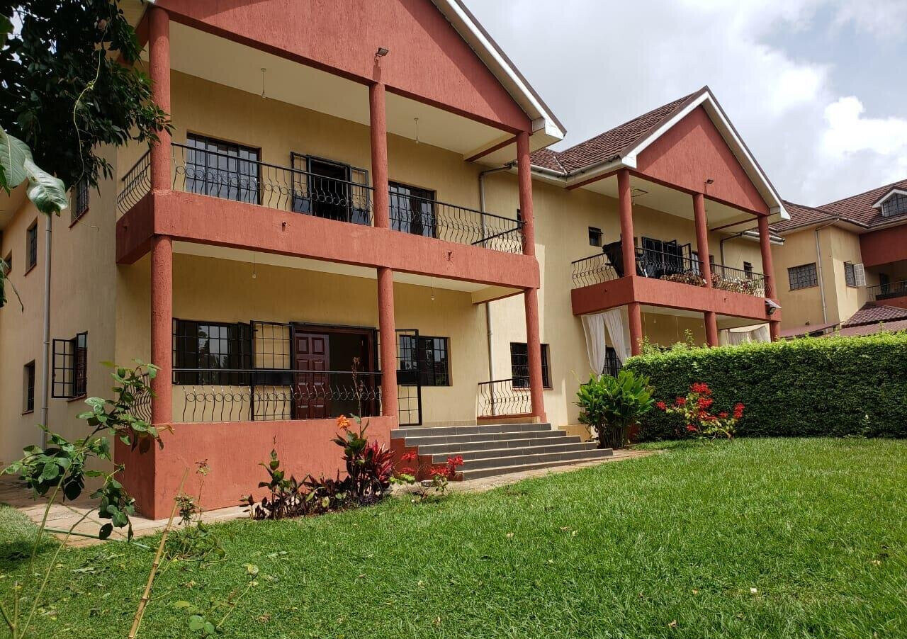 3BR Townhouse with DSQ & CCTV in Leafy Runda