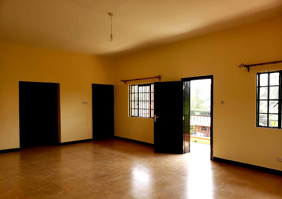 3BR Townhouse with DSQ & CCTV in Leafy Runda