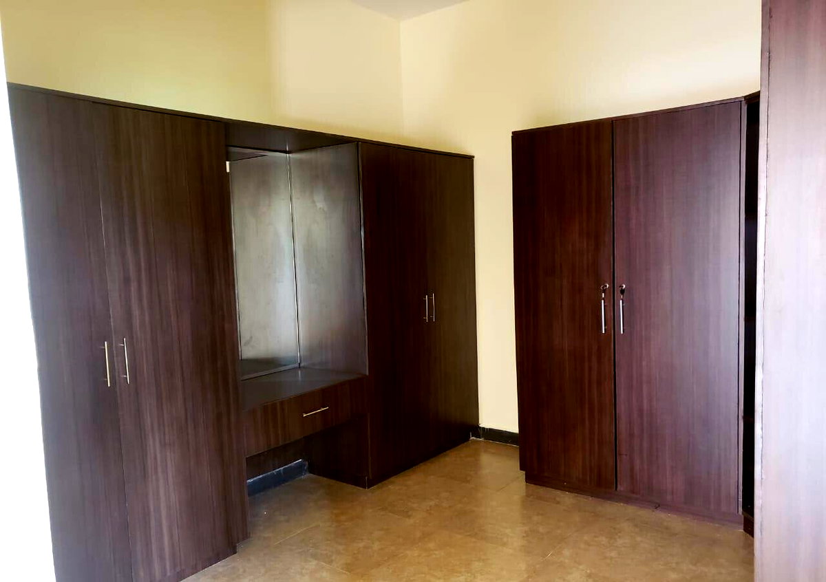 3BR Townhouse with DSQ & CCTV in Leafy Runda
