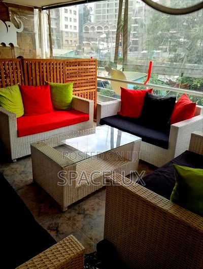 Ready to Plug in Restaurant / Lounge for Sale - Image 1