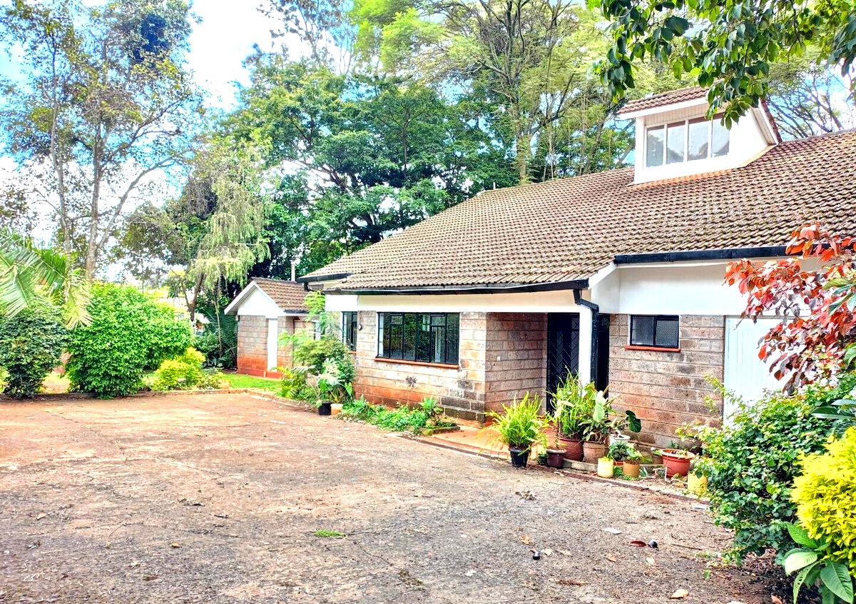 Gated 4BR Home with Garden
