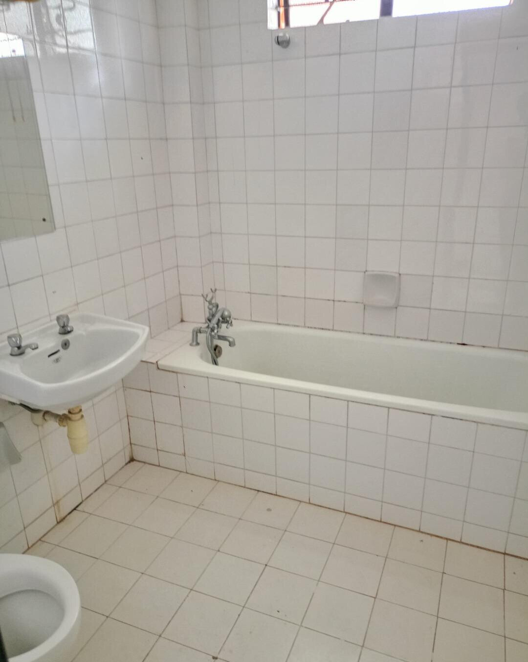 Gated 4BR Home with Garden