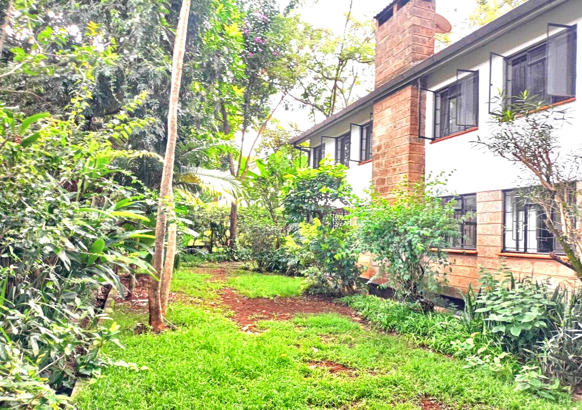 Gated 4BR Home with Garden