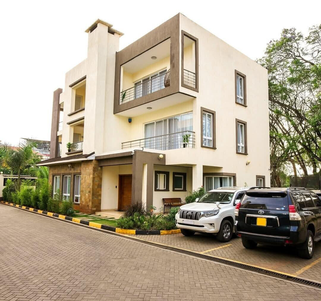 Exclusive 5-Ensuite Townhouse in a 4-Unit Compound - Lavington