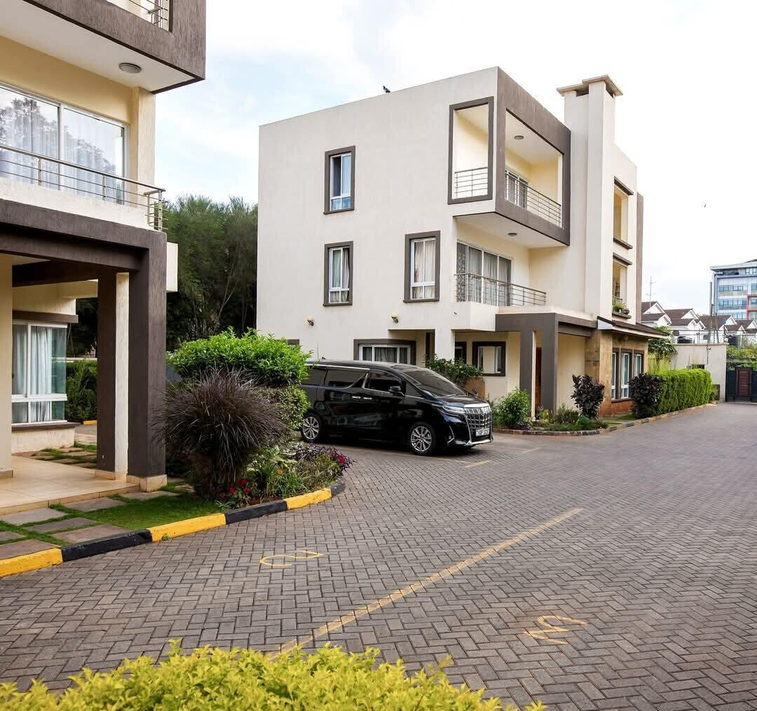 Exclusive 5-Ensuite Townhouse in a 4-Unit Compound - Lavington