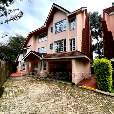 5bdrm Townhouse/Terrace in Lavington Green for sale - Image 1