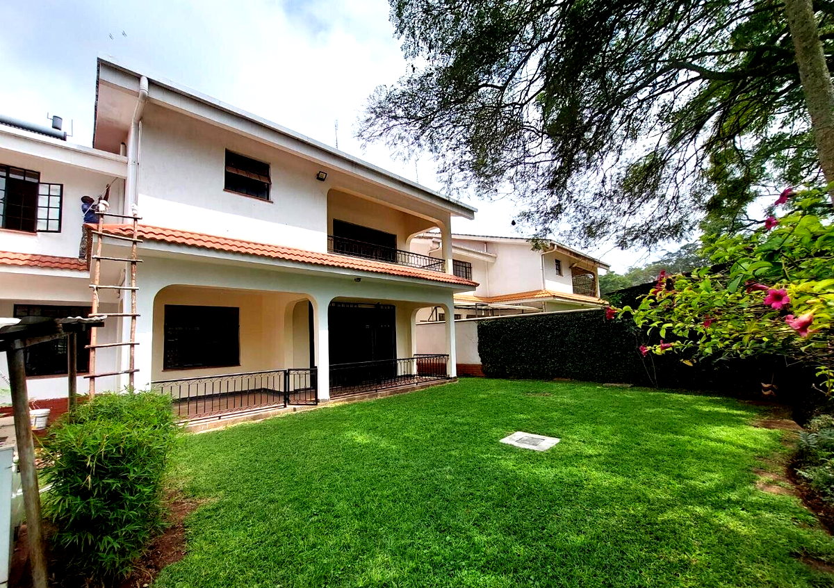 5-Bed Townhouse in 8-Unit Gated Community with Lush Greenery - Lavington