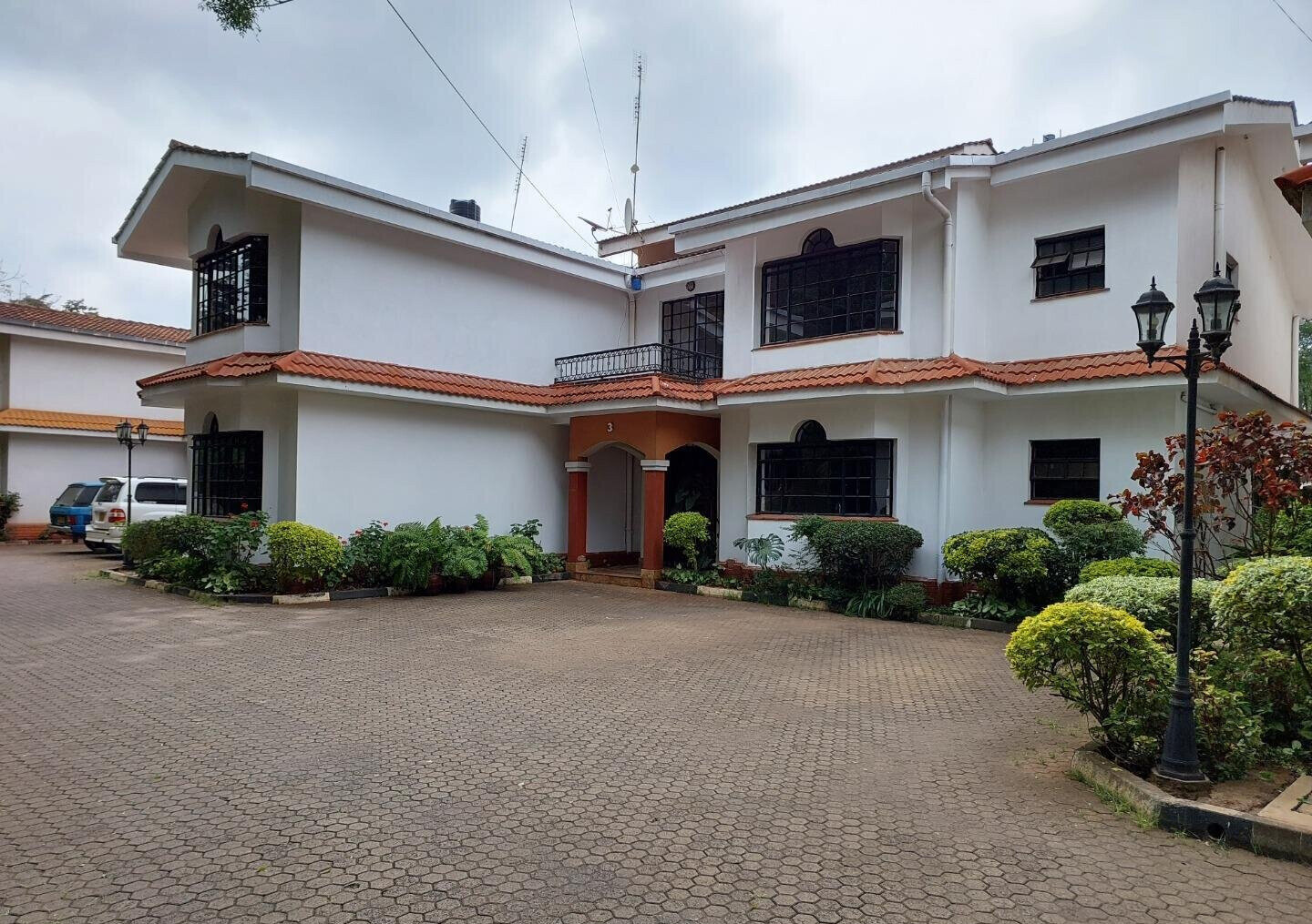 5-Bed Townhouse in 8-Unit Gated Community with Lush Greenery - Lavington