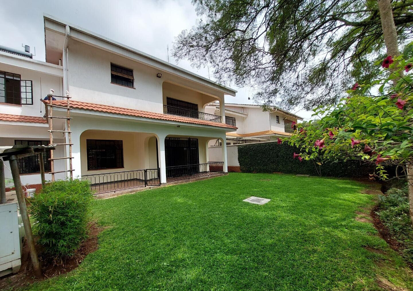 5-Bed Townhouse in 8-Unit Gated Community with Lush Greenery - Lavington