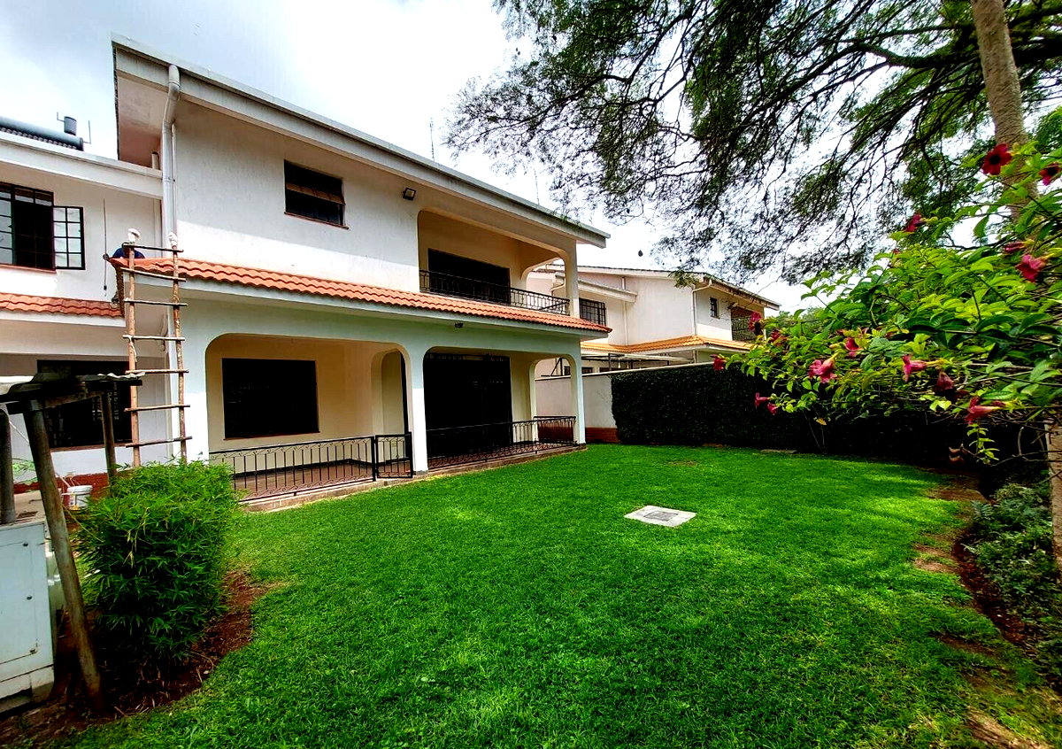 5-Bed Townhouse in 8-Unit Gated Community with Lush Greenery - Lavington