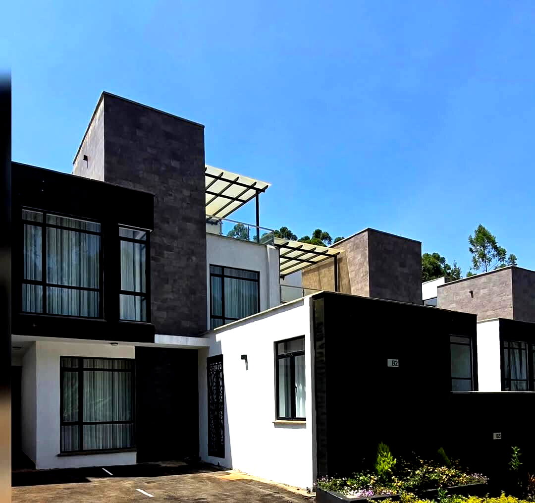 5BR Townhouse Near ISK with Clubhouse & Pool - Kitisuru