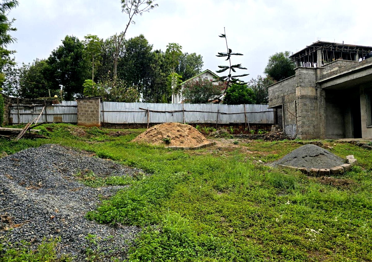 Half Acre Garden Plot with Parking - Ngong