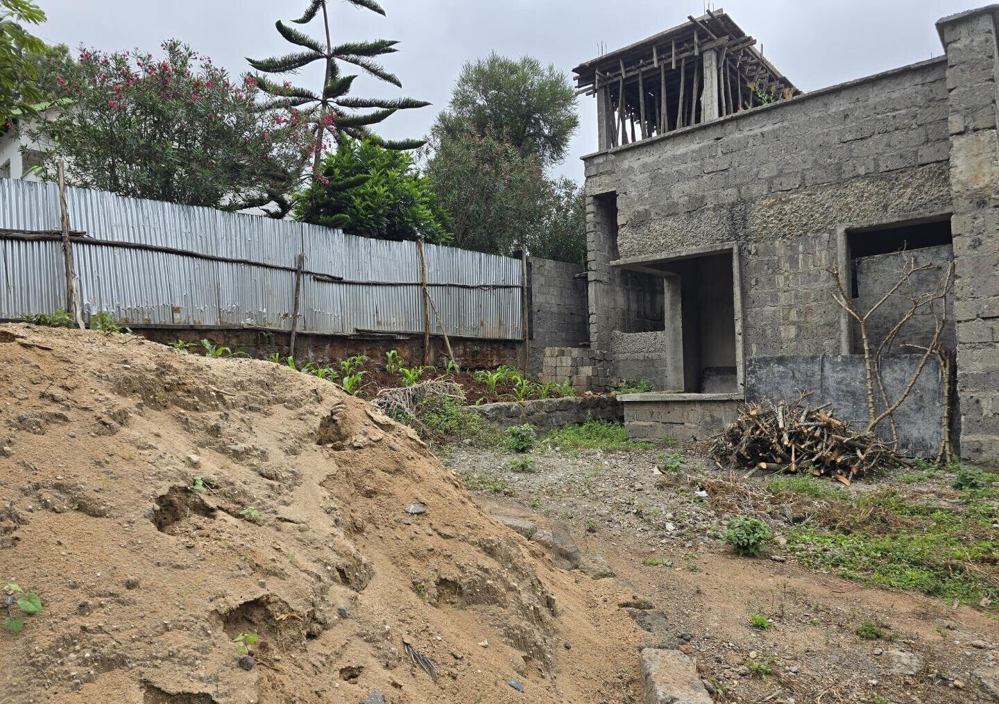 Half Acre Garden Plot with Parking - Ngong