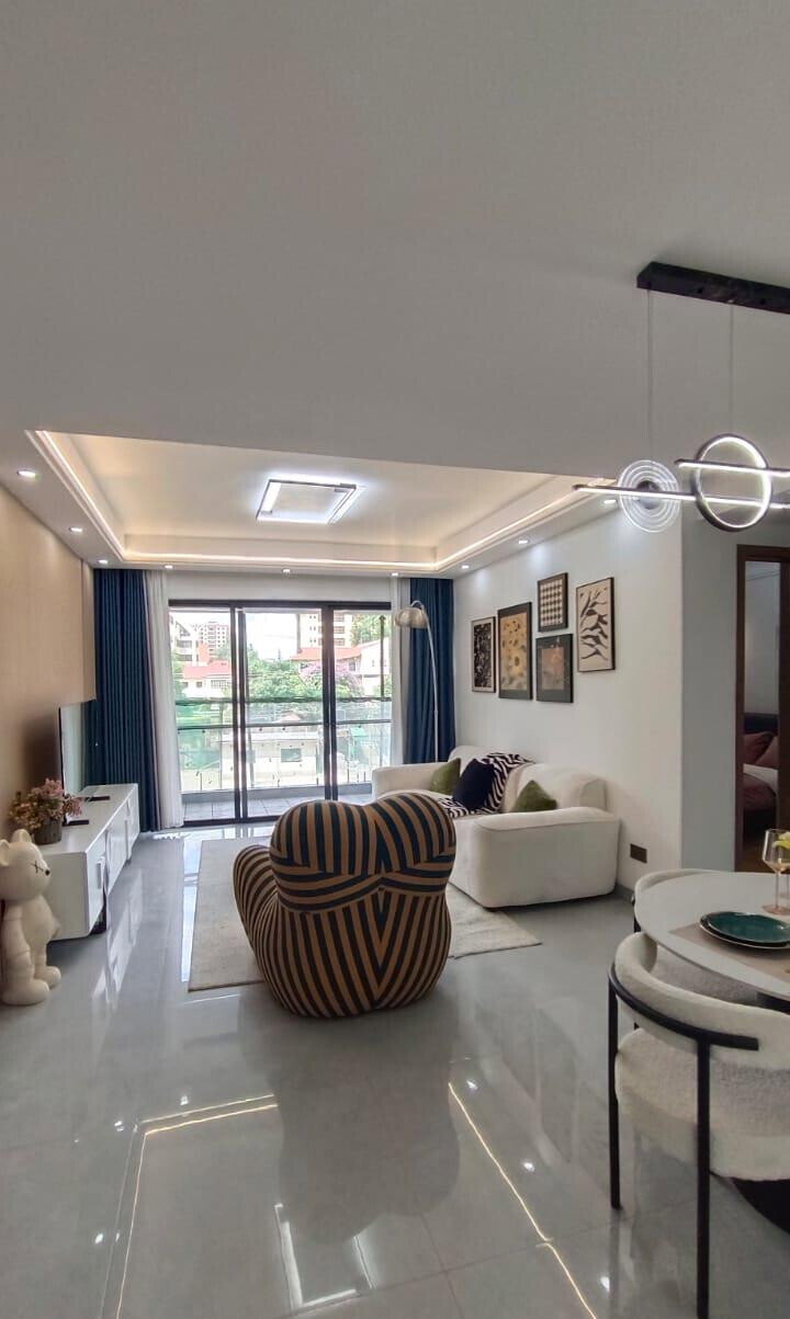 2BR Master Ensuite with City Skyline Views & Rooftop Terrace - Kilimani