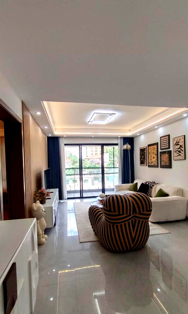 2BR Master Ensuite with City Skyline Views & Rooftop Terrace - Kilimani