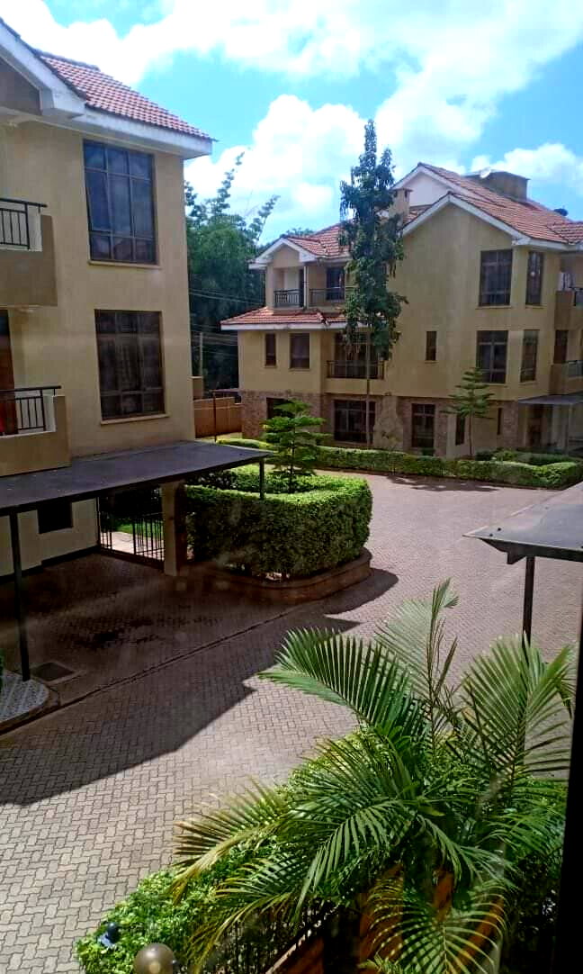 5-Ensuite Villa with Jacuzzi & Private Garden - Lavington