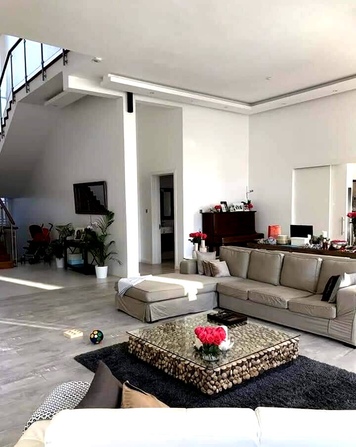 Ultra-Modern 4BR Villa with Private Pool & Income - Kyuna
