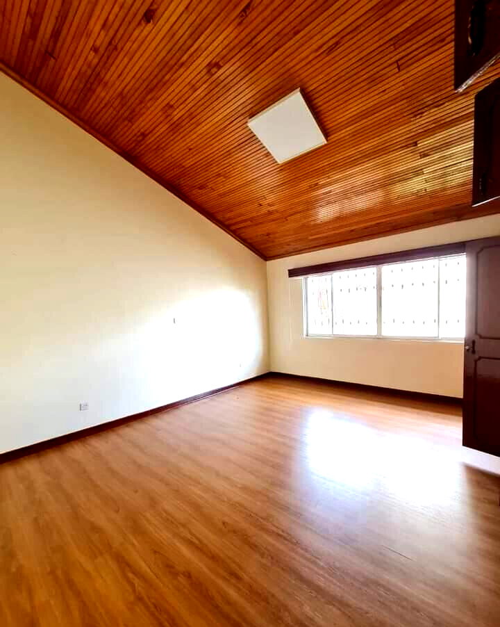 5BR Townhouse with Private Garden & Office - Westlands Gated Community