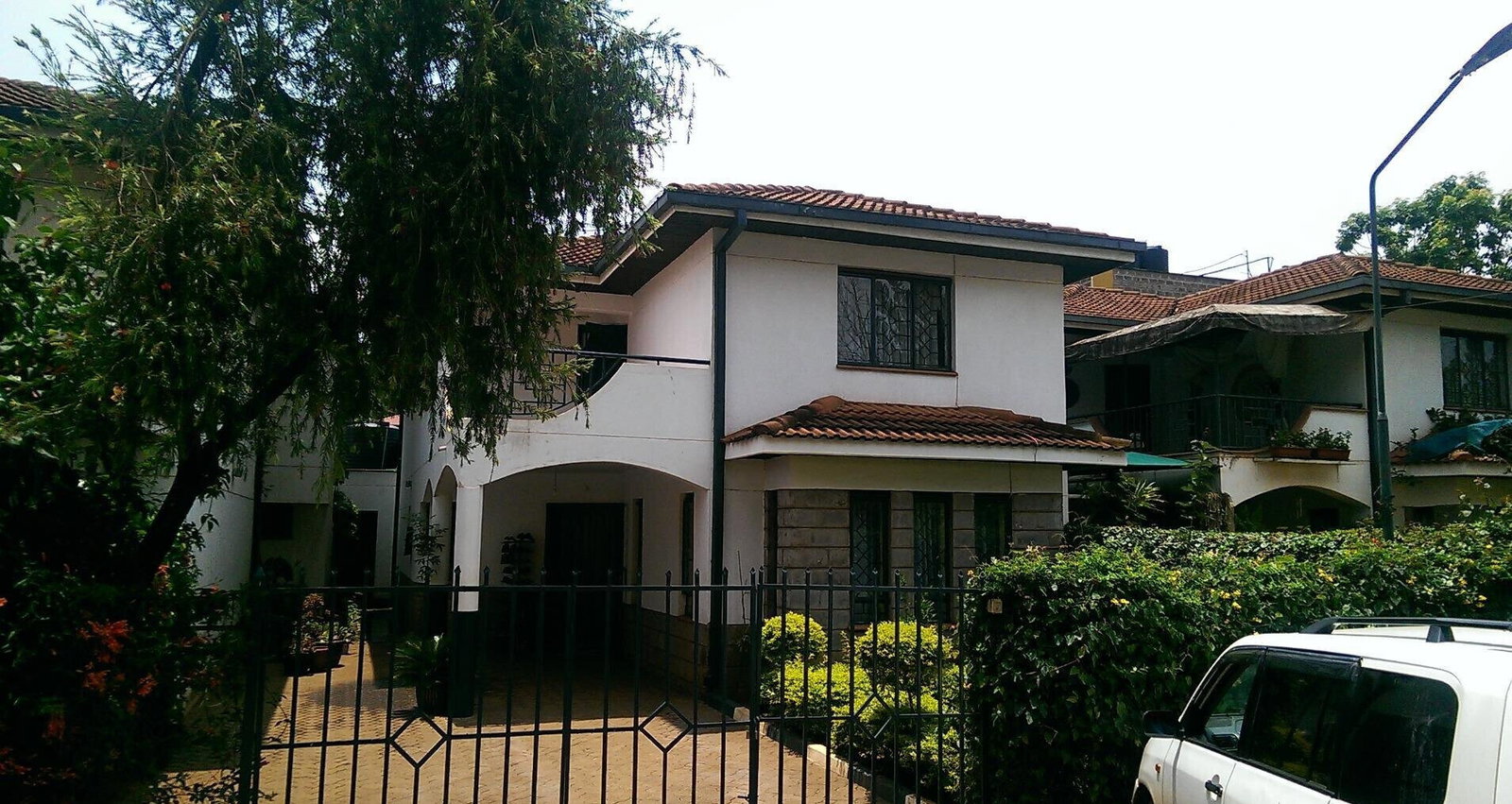 4-Ensuite Townhouse with DSQ & Garden - Westlands