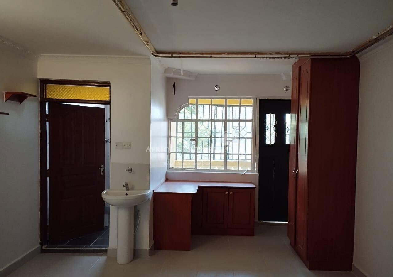 KSh 24M Townhouse Duo in Embakasi