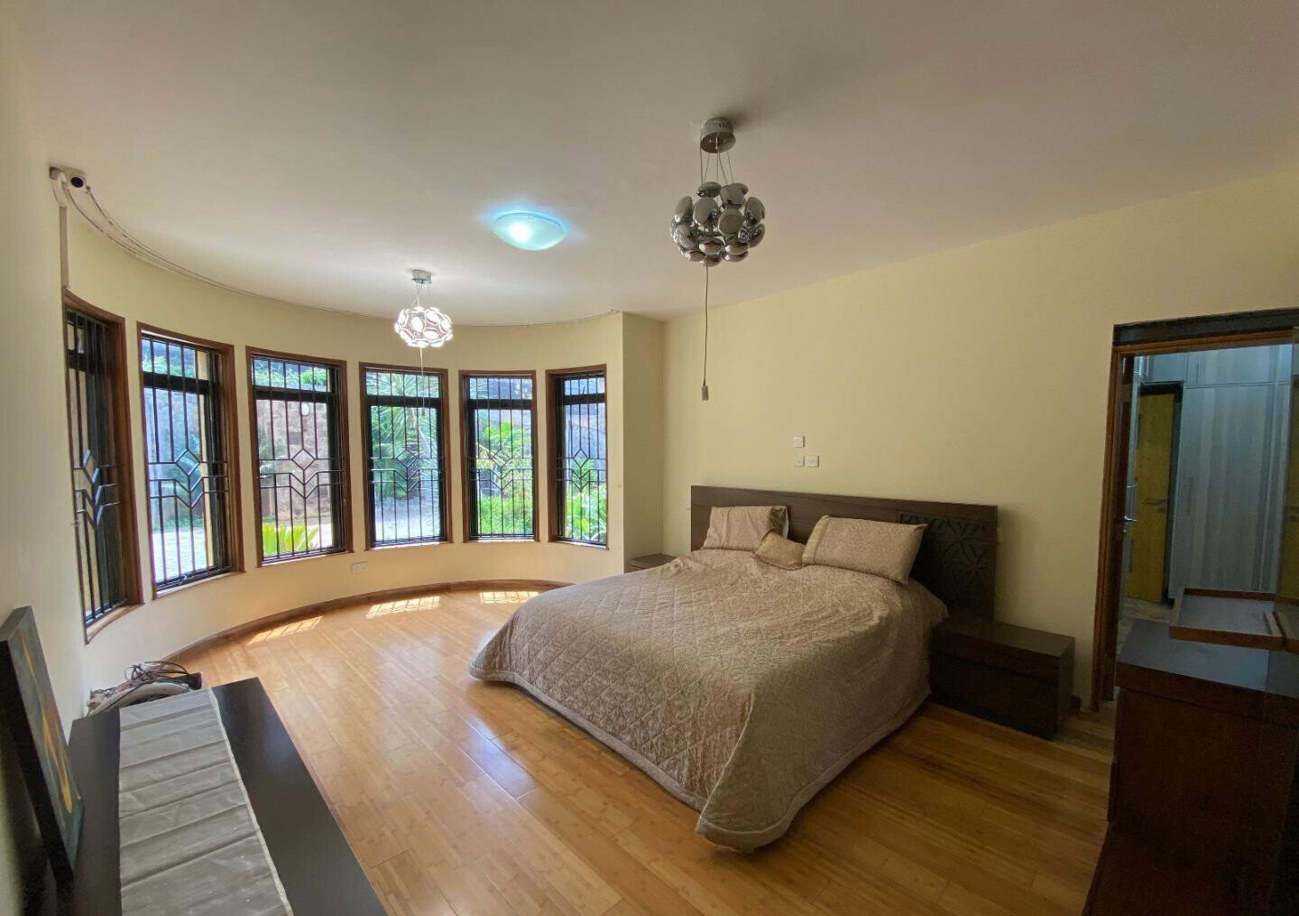 5BR All-Ensuite Townhouse with Steam & Sauna - Kyuna, Spring Valley