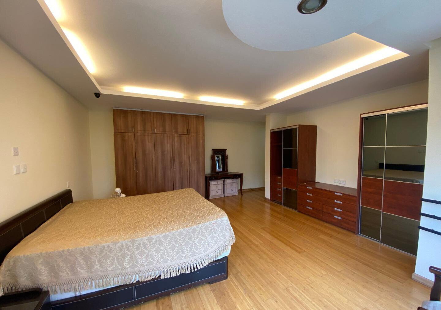 5BR All-Ensuite Townhouse with Steam & Sauna - Kyuna, Spring Valley