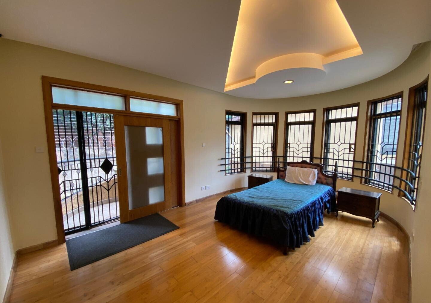 5BR All-Ensuite Townhouse with Steam & Sauna - Kyuna, Spring Valley