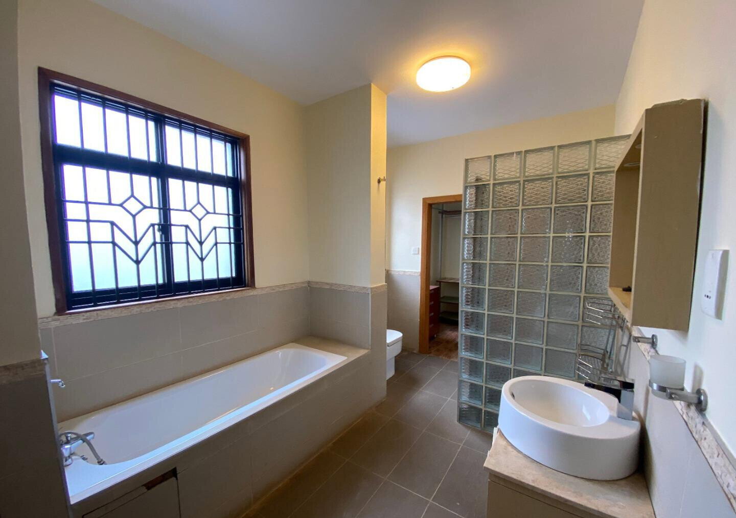 5BR All-Ensuite Townhouse with Steam & Sauna - Kyuna, Spring Valley