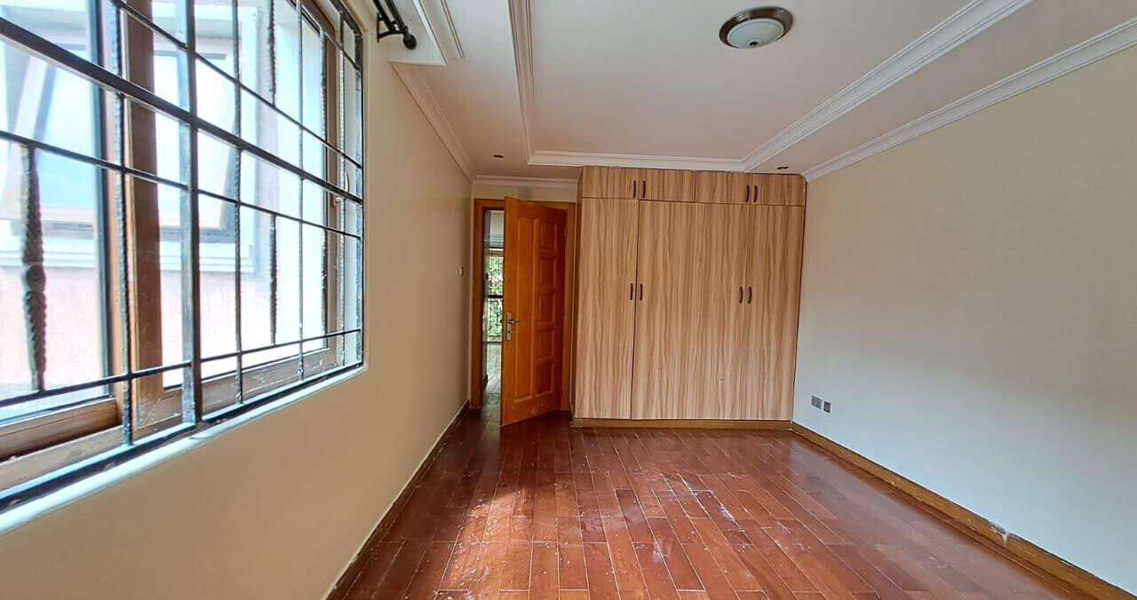 5BR Townhouse with Garden at KSh 350K