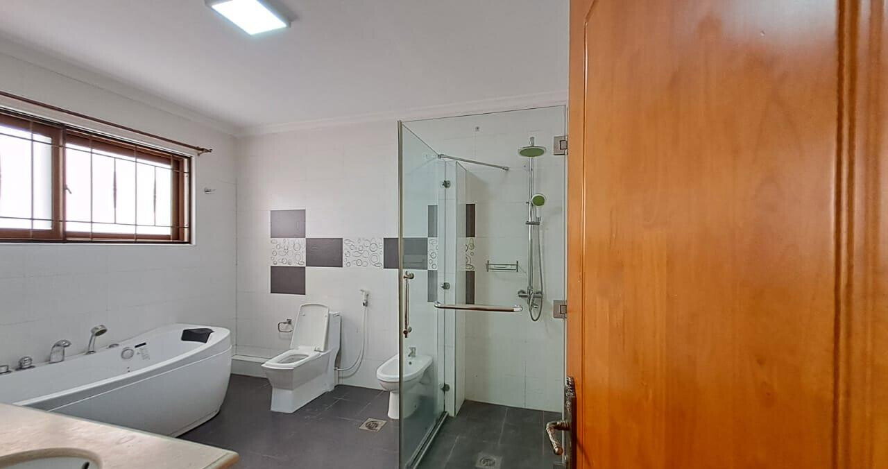 5BR Townhouse with Garden at KSh 350K