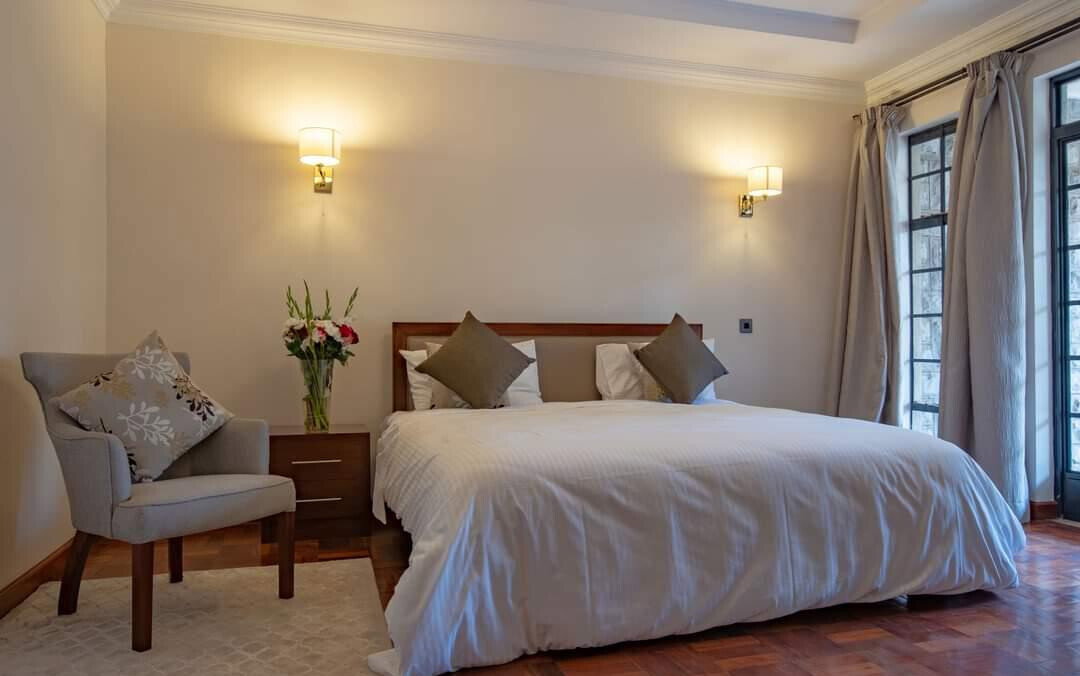 4-Ensuite Townhouse with Study & Private Terraces – Karen