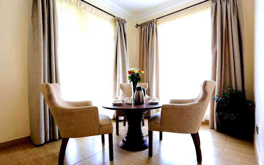 4-Ensuite Townhouse with Study & Private Terraces – Karen