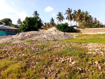 For Sale:0.75 Acres Within a 150metre Radius of Shelly Beach - Image 5