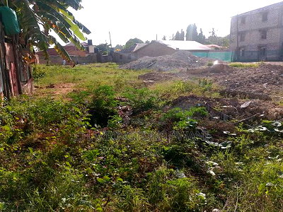 For Sale:0.75 Acres Within a 150metre Radius of Shelly Beach - Image 11