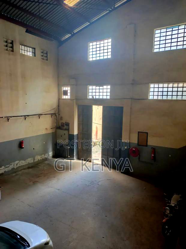 8000sqft Warehouse to Let