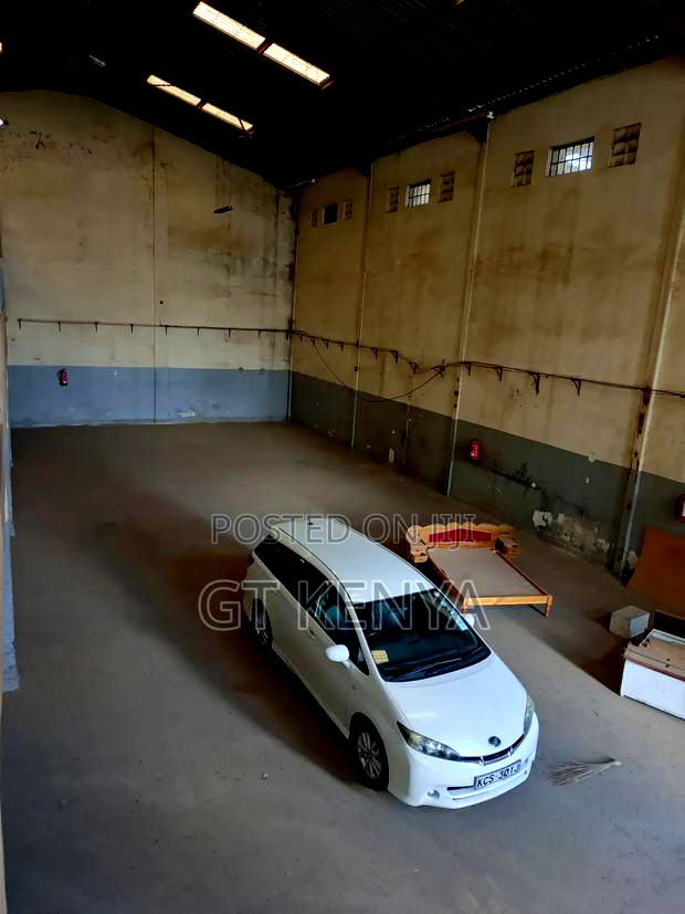 8000sqft Warehouse to Let