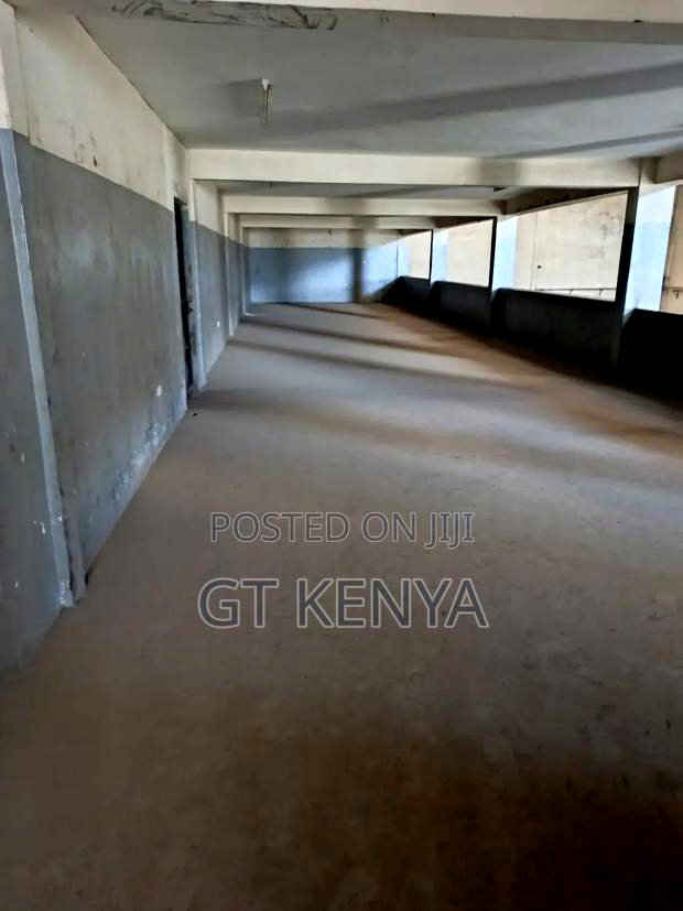 8000sqft Warehouse to Let