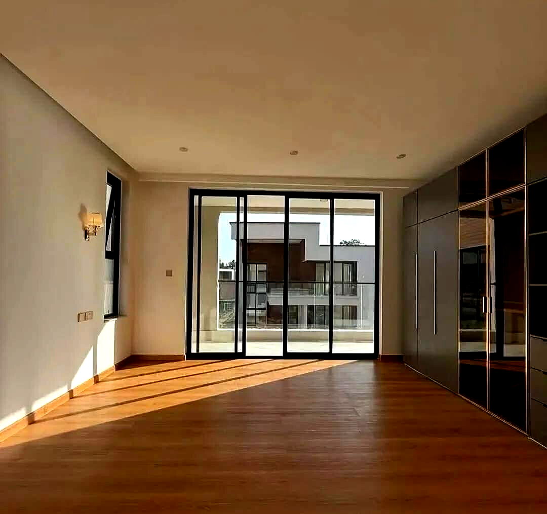 Newly Built 5-Ensuite Villas with Private Balconies - Lavington